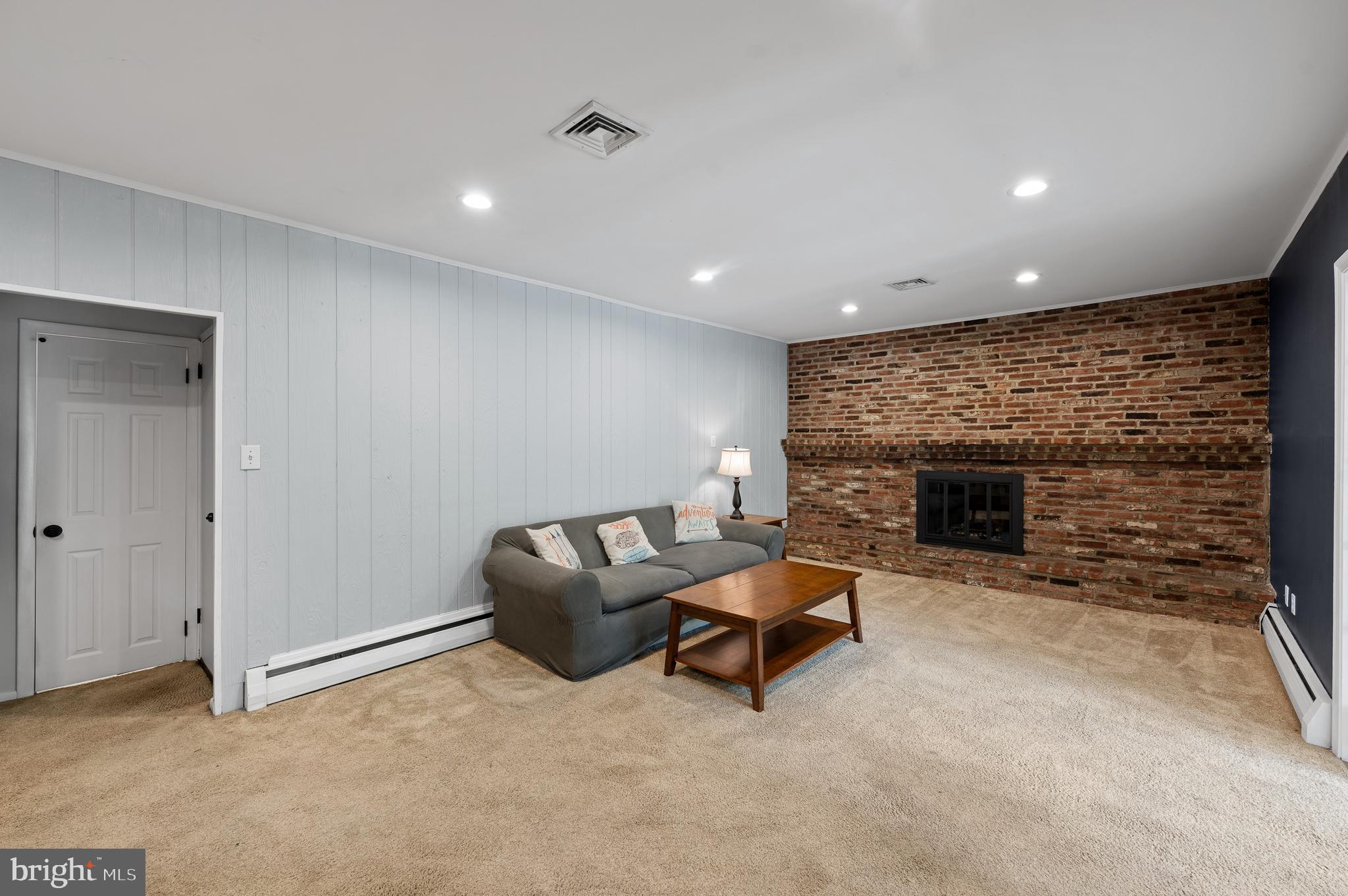 1957 Rampart Ln