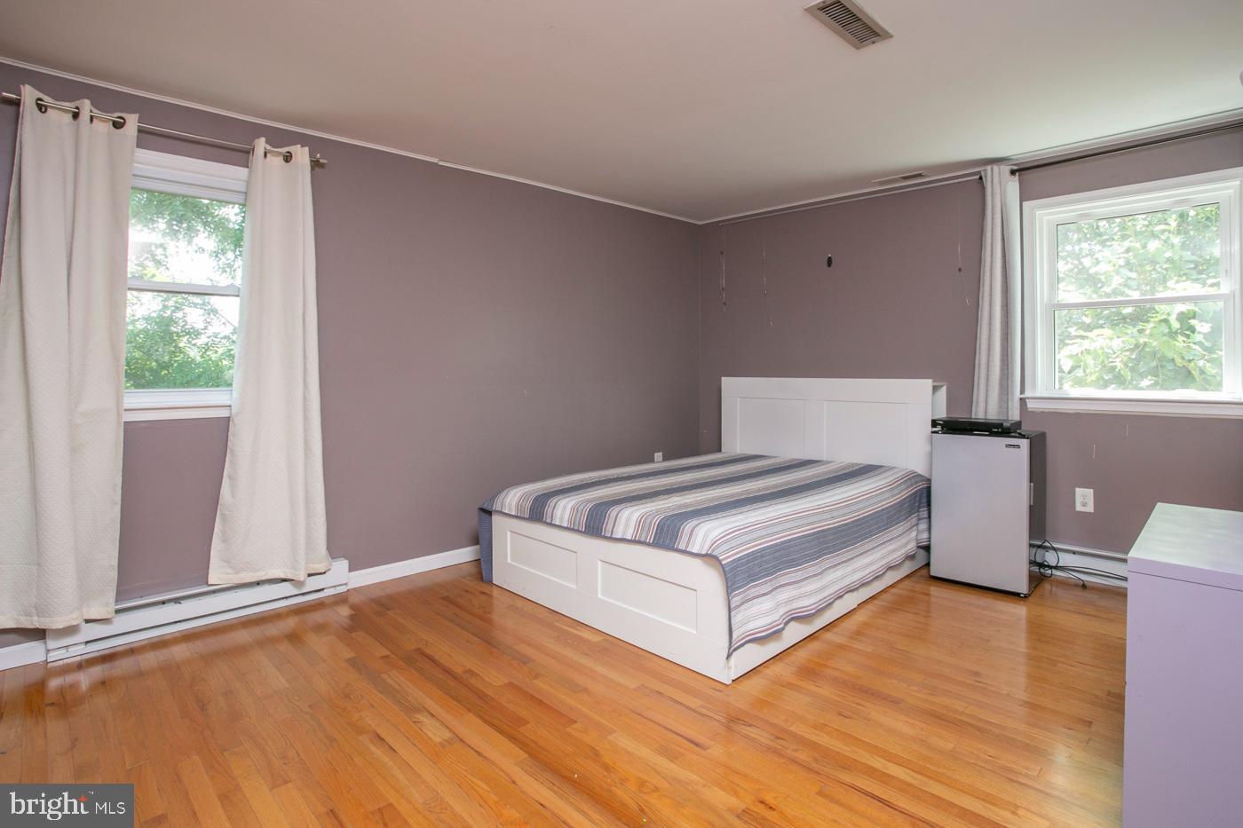 825 BELVOIR ROAD
