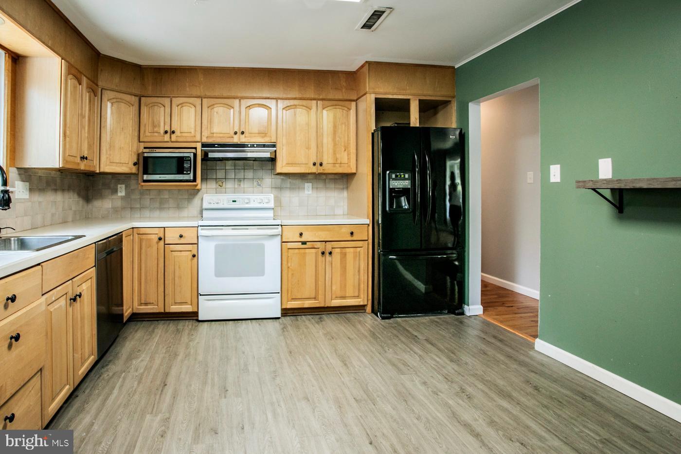 825 BELVOIR ROAD