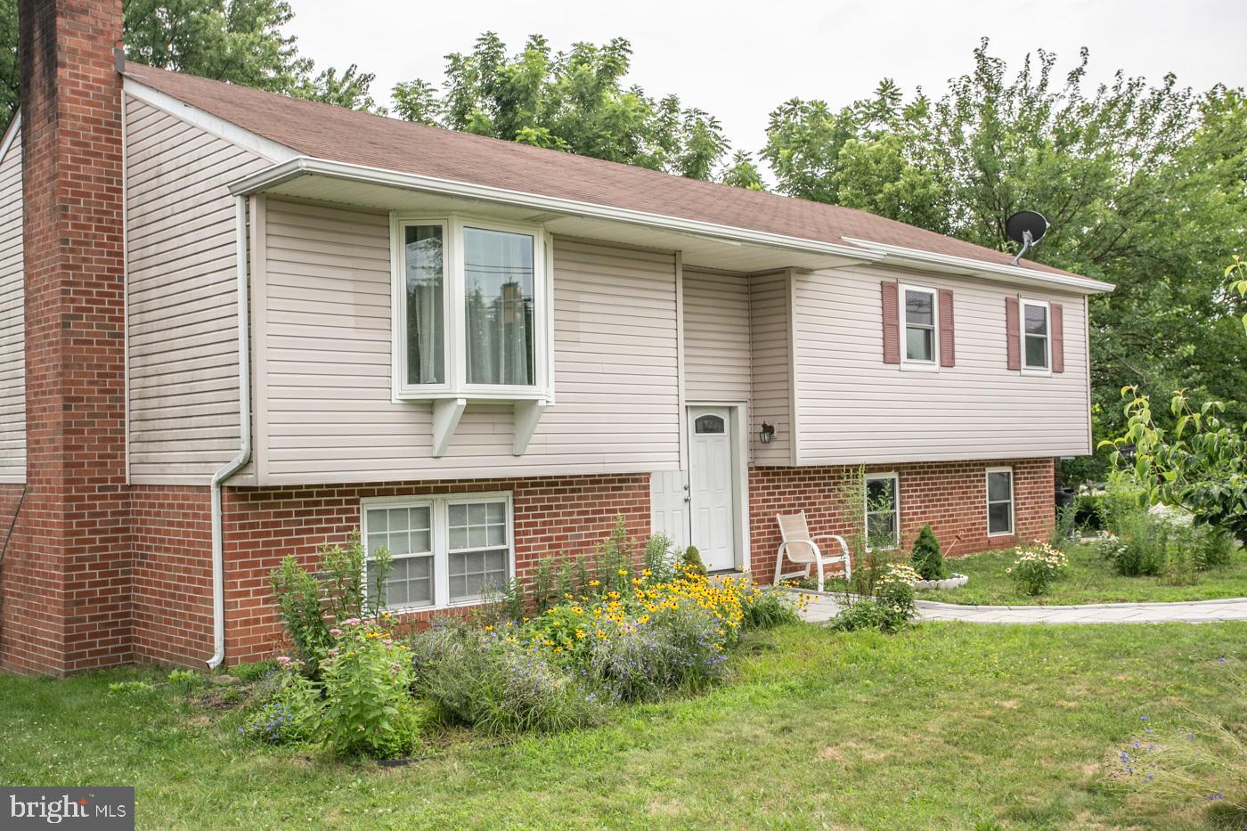 825 BELVOIR ROAD