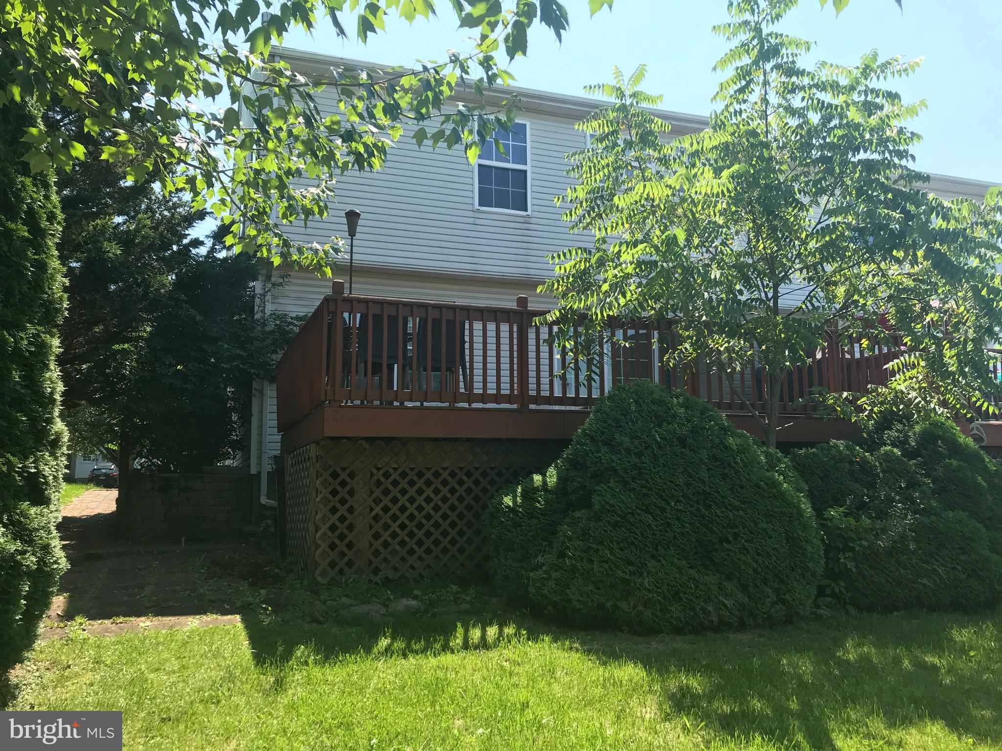 820 EVERGREEN CIRCLE