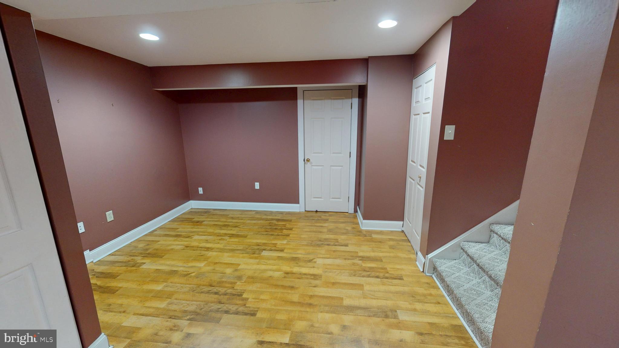 820 EVERGREEN CIRCLE