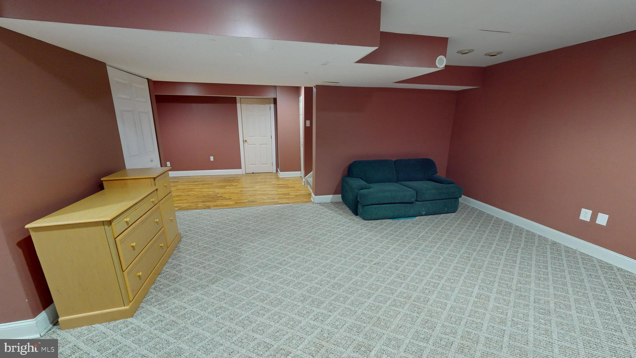820 EVERGREEN CIRCLE