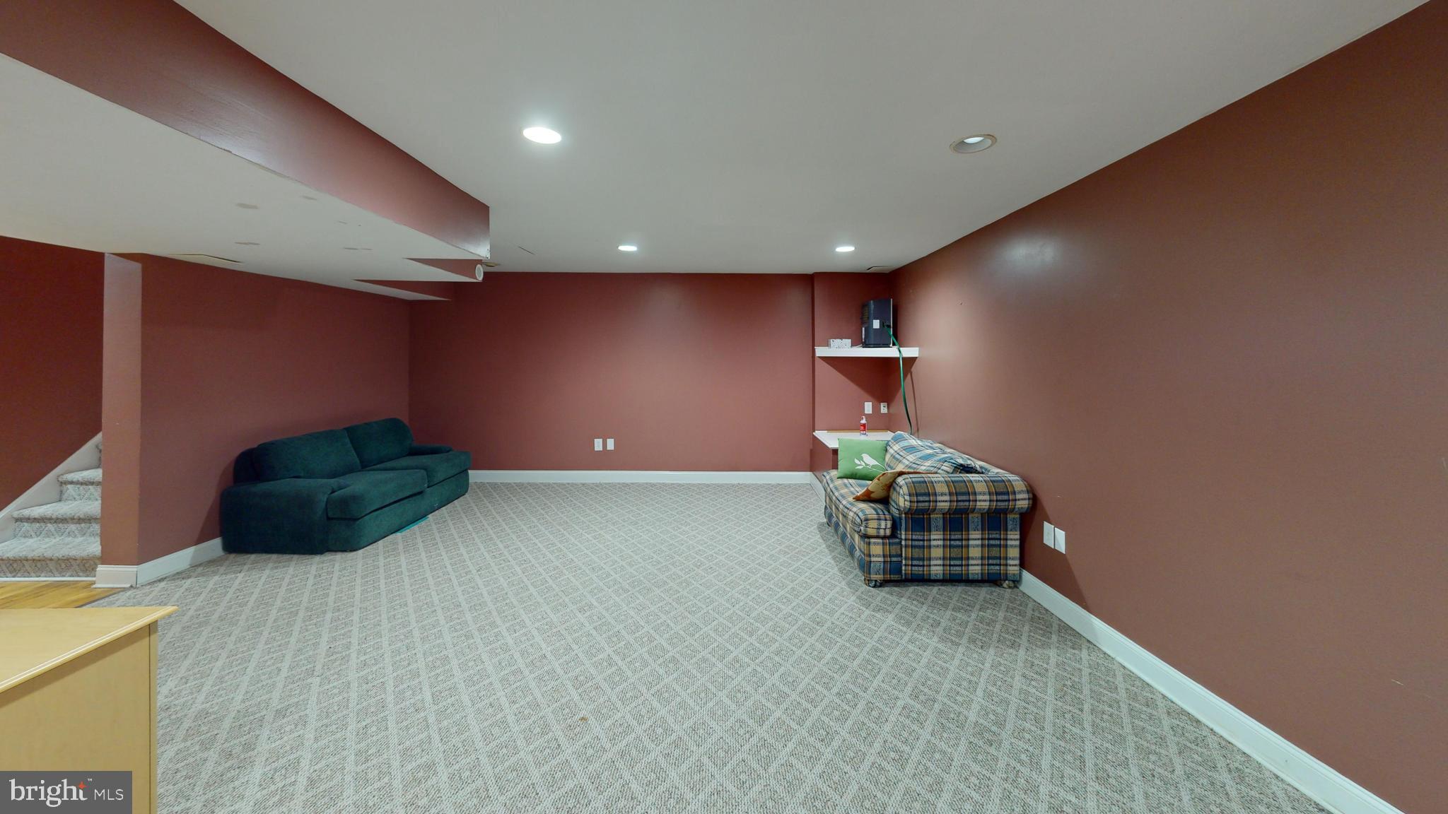 820 EVERGREEN CIRCLE
