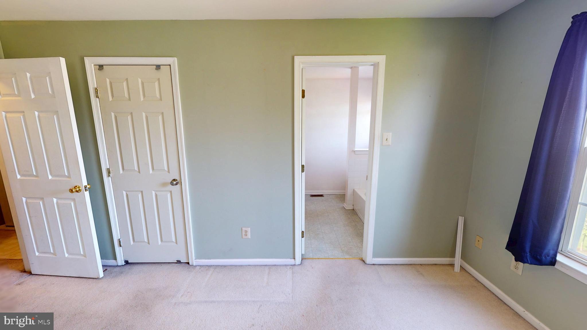 820 EVERGREEN CIRCLE