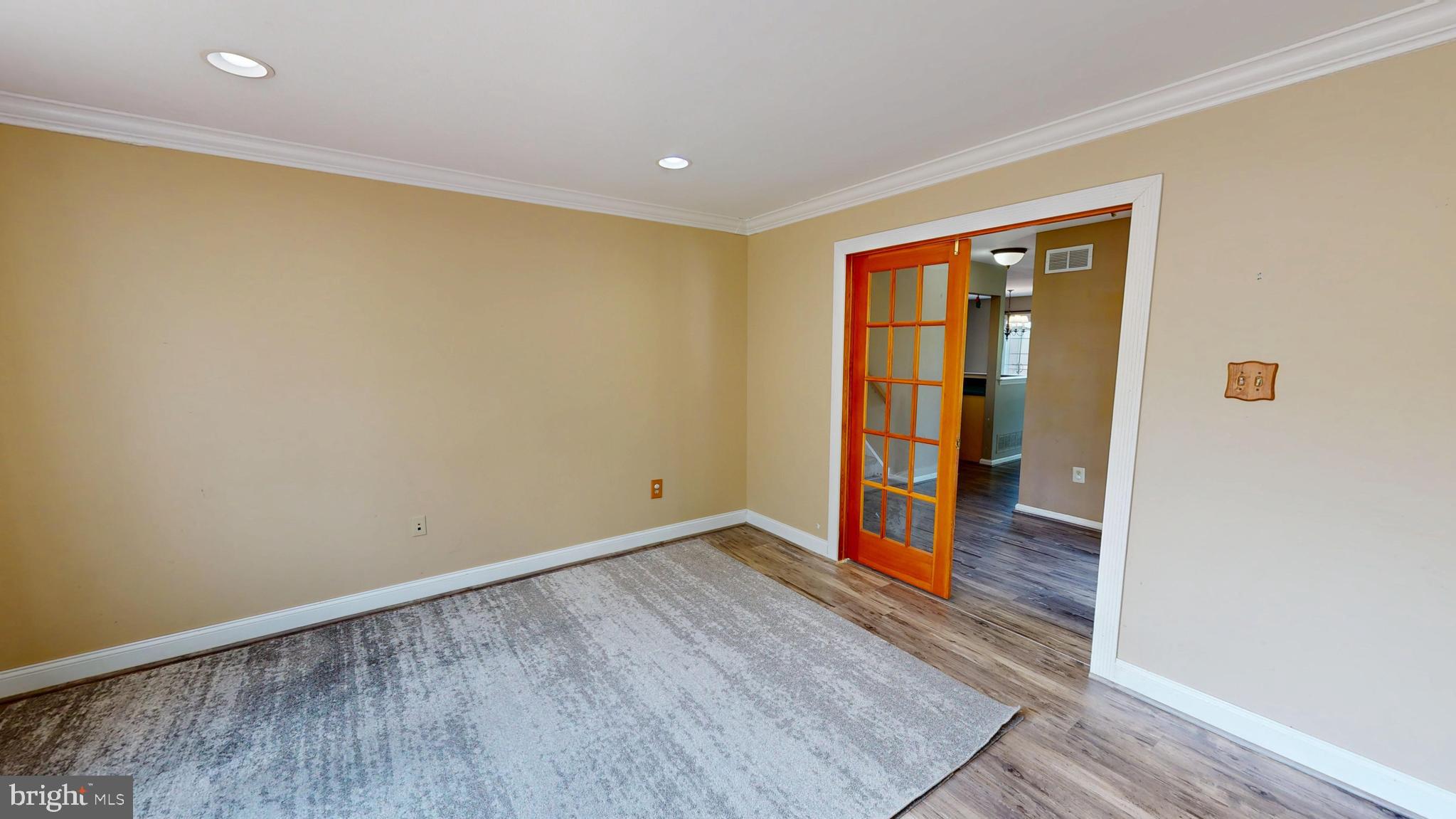 820 EVERGREEN CIRCLE