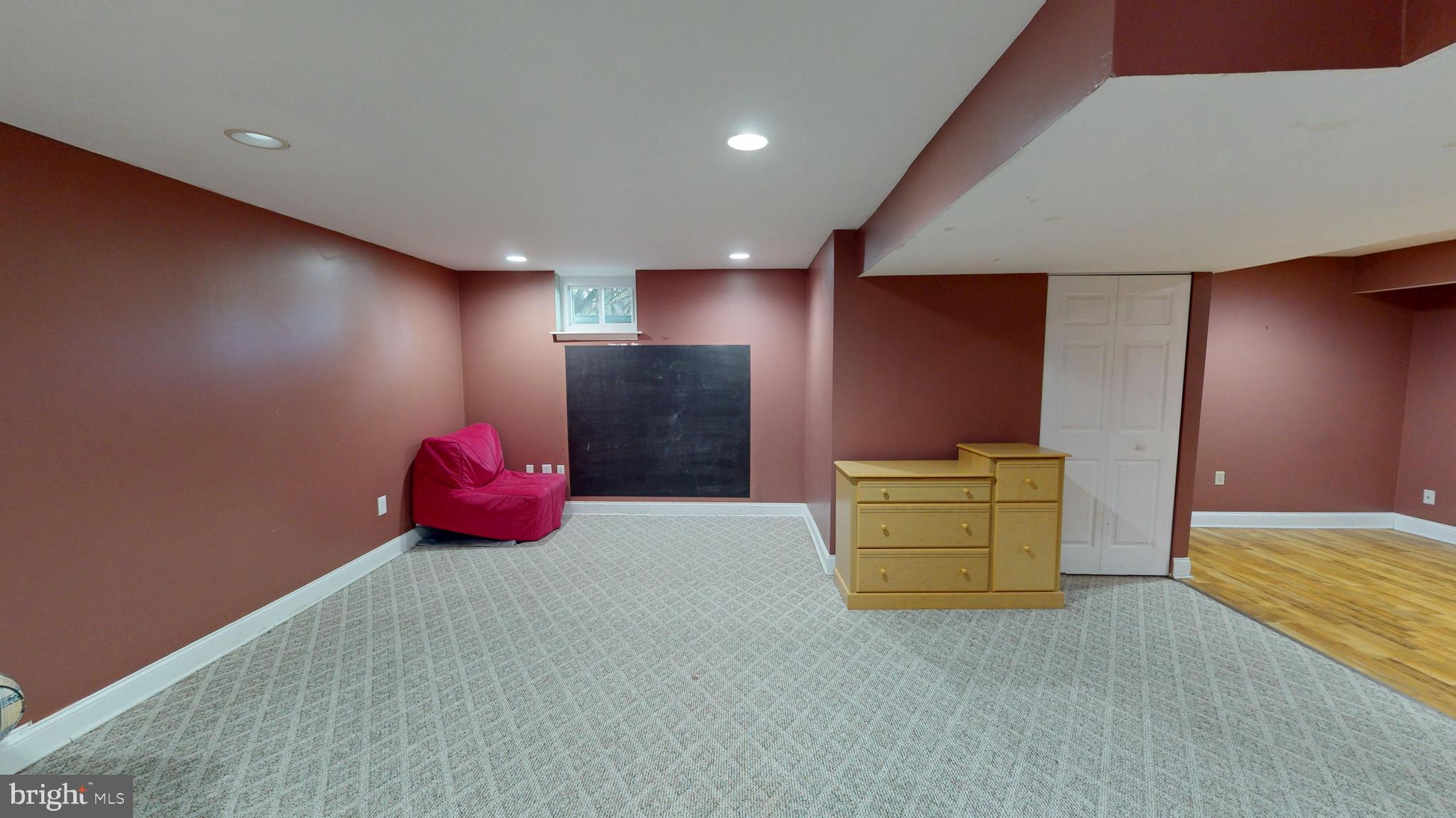 820 EVERGREEN CIRCLE
