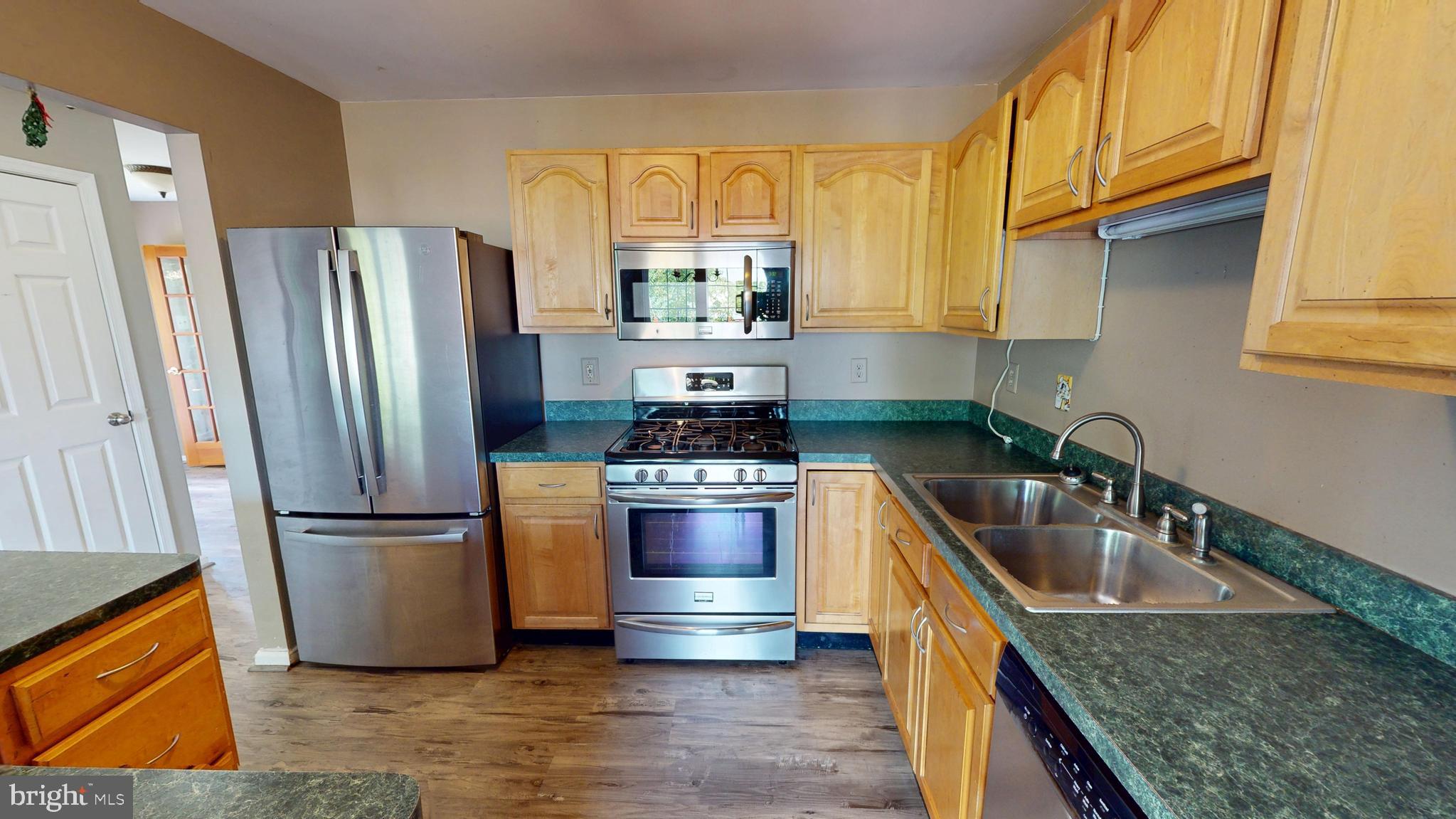 820 EVERGREEN CIRCLE