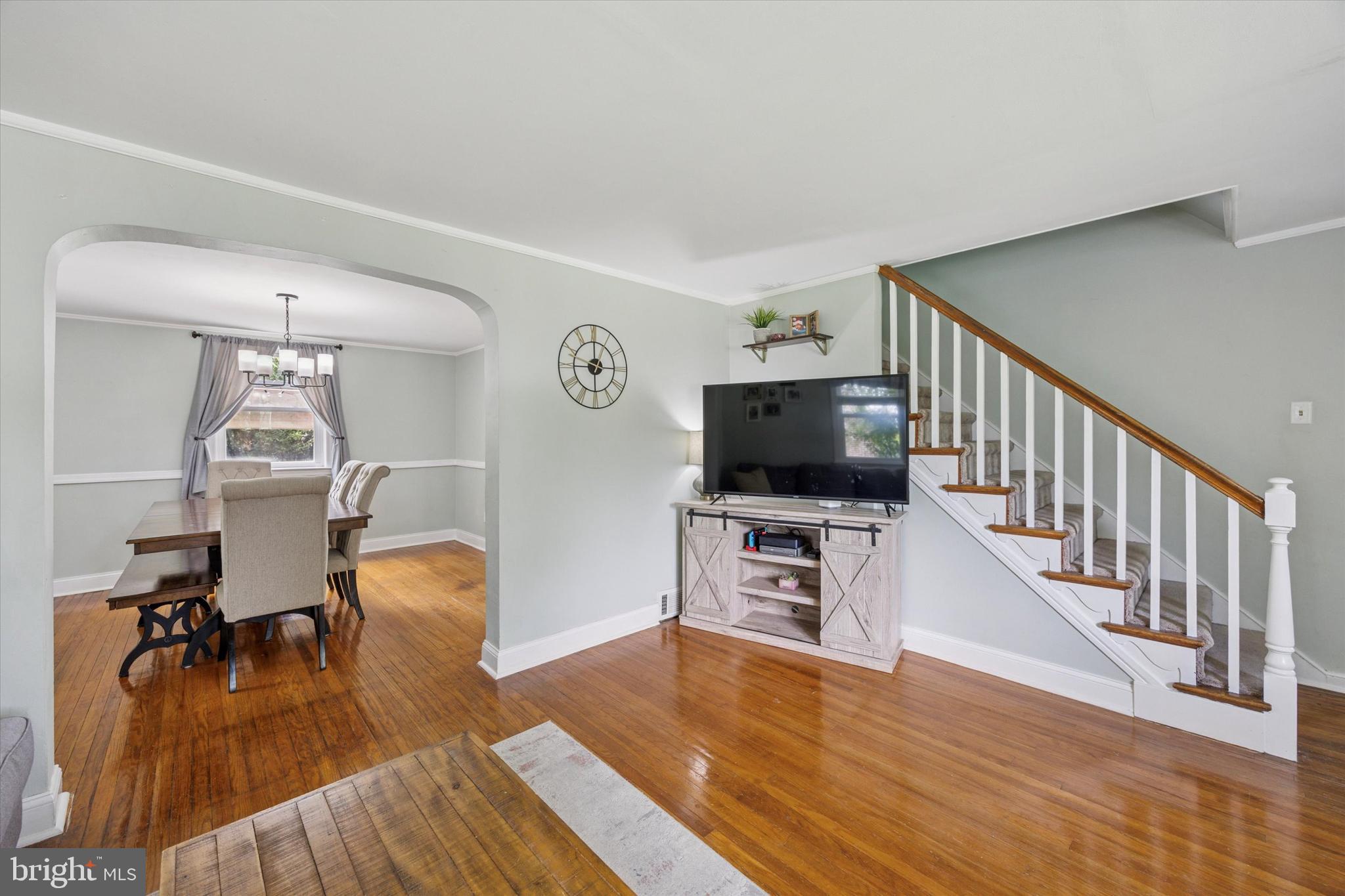 123 SPRING LANE
