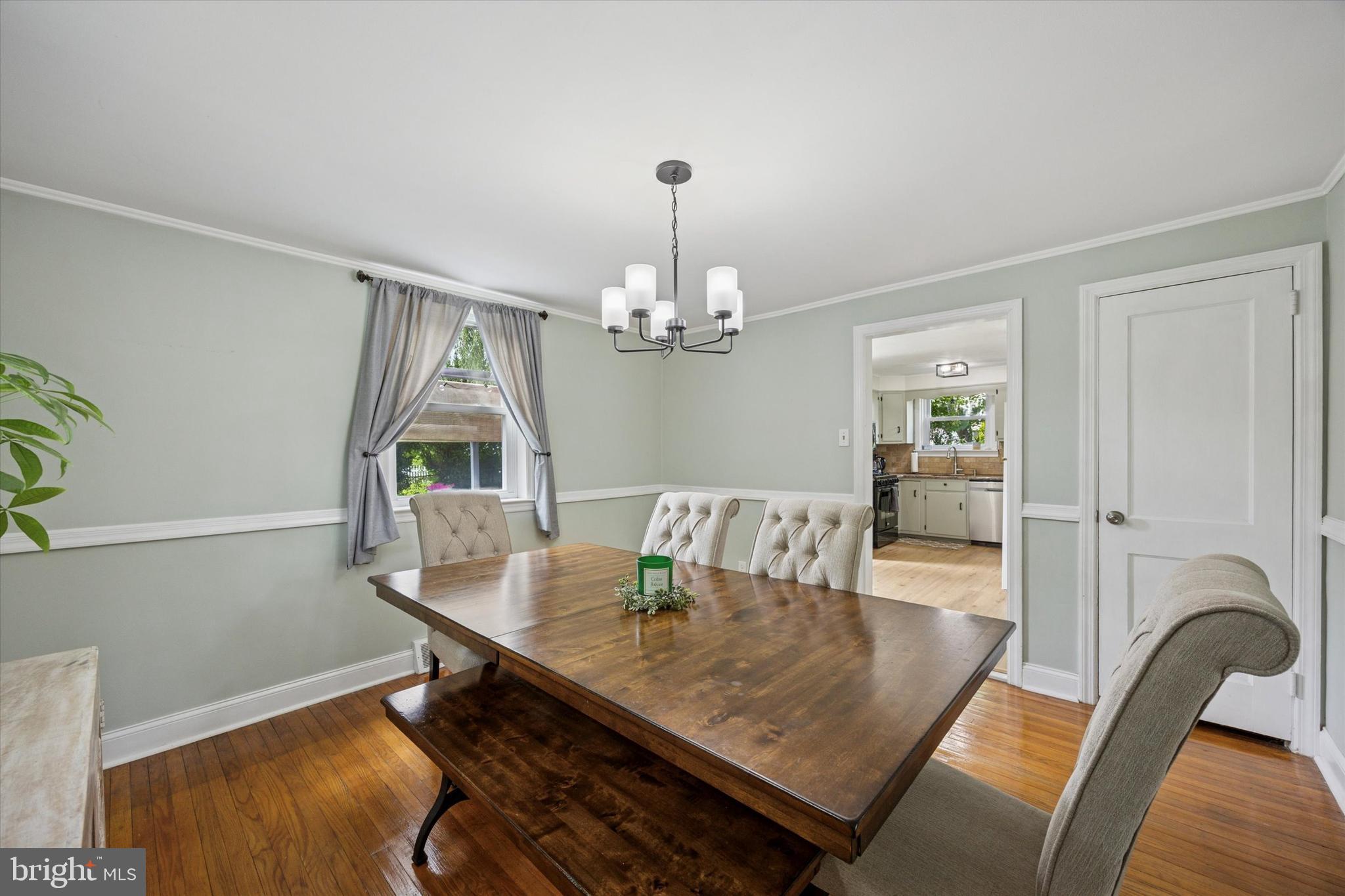 123 SPRING LANE