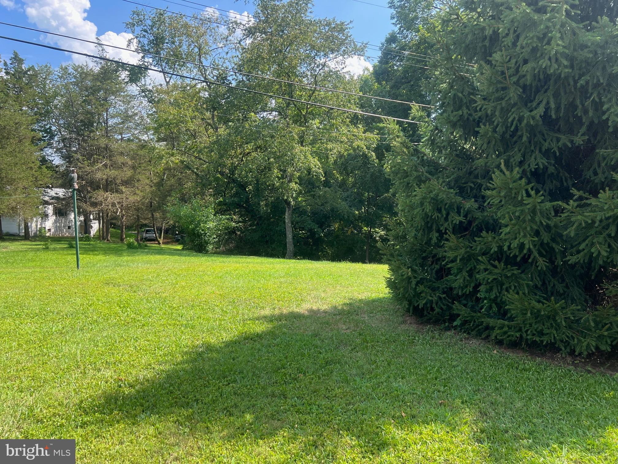 162 MAPLE AVENUE