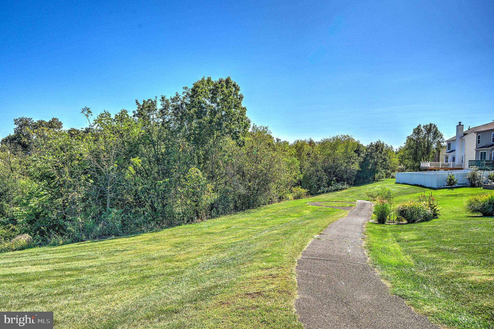 939 HAMILTON ROAD