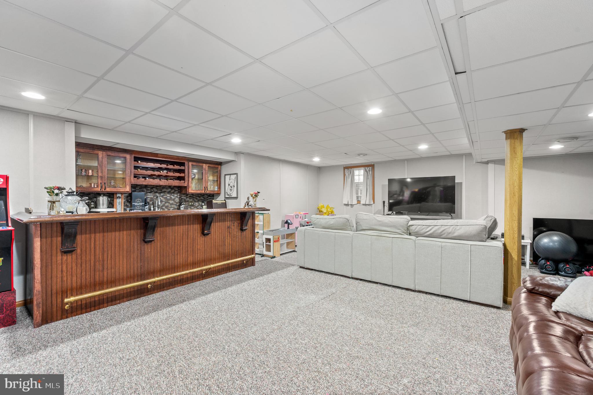 939 HAMILTON ROAD
