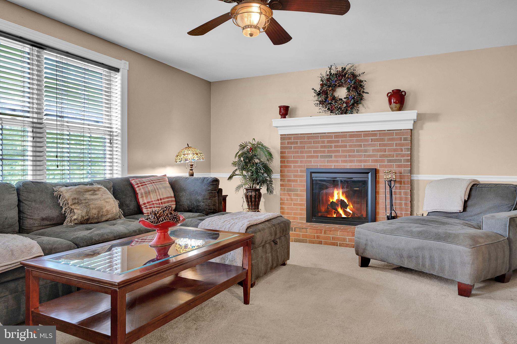 1005 DORCHESTER LANE