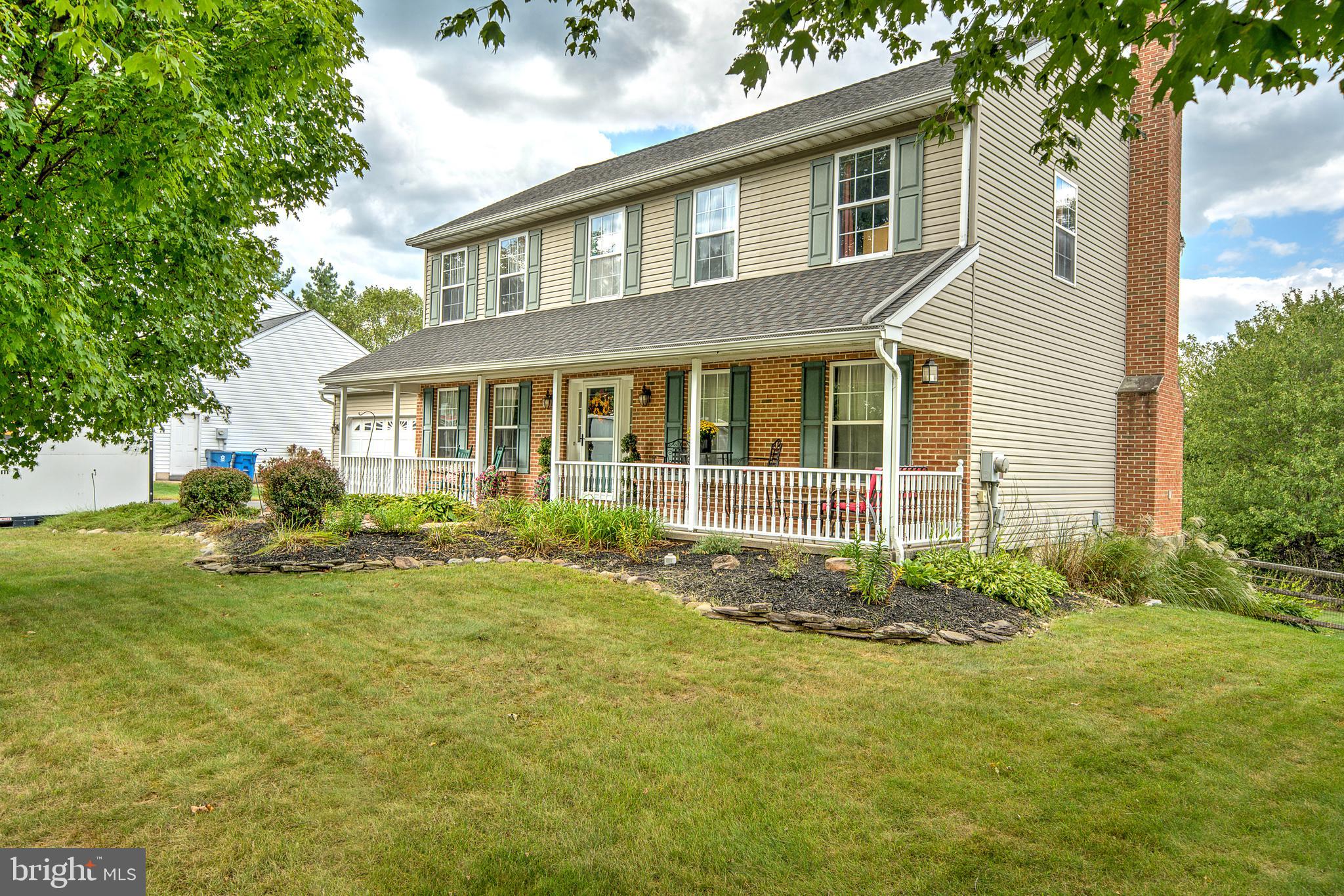 1005 DORCHESTER LANE