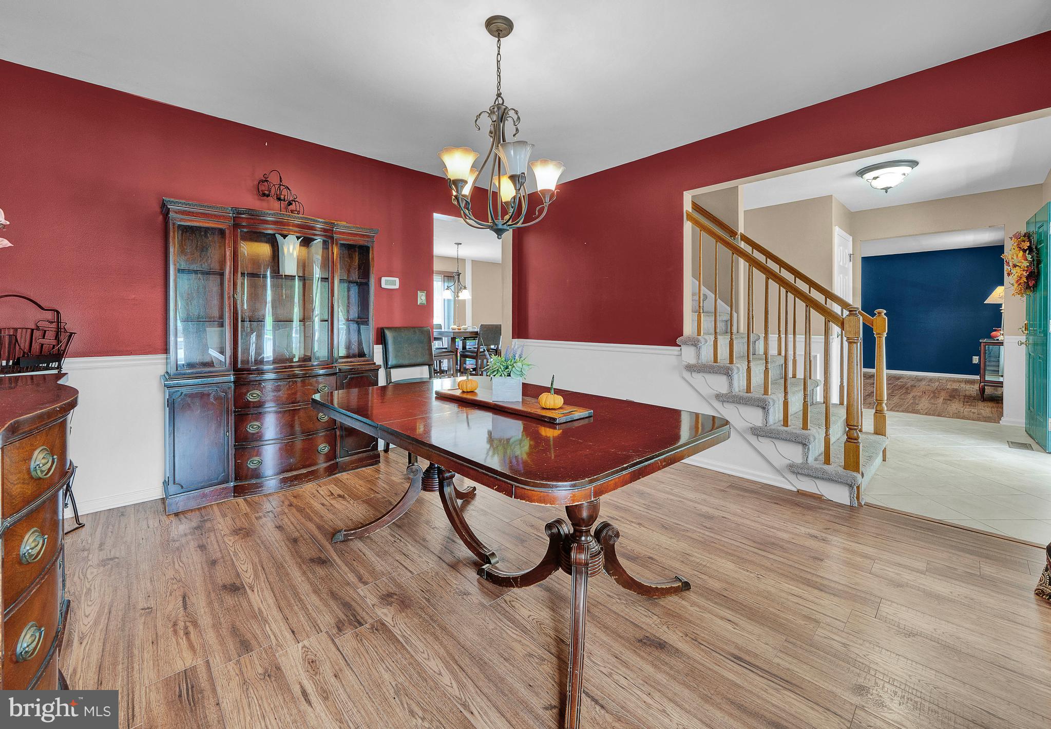 1005 DORCHESTER LANE