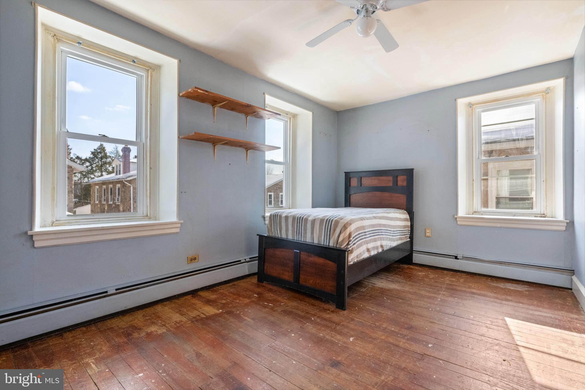 458 RENFREW AVENUE