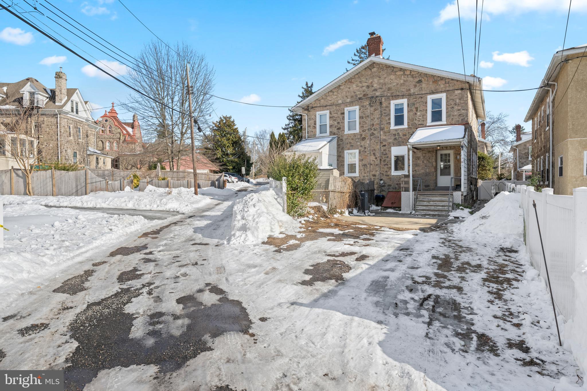 458 RENFREW AVENUE