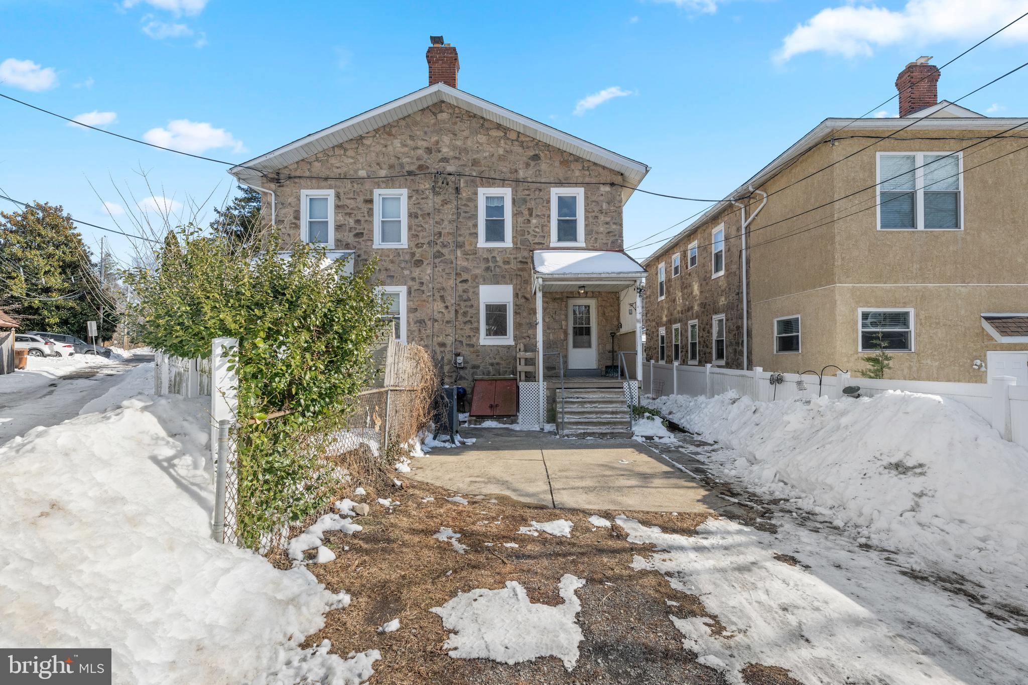 458 RENFREW AVENUE