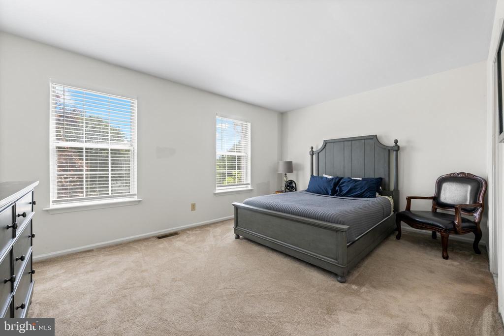 2451 NORRINGTON DRIVE