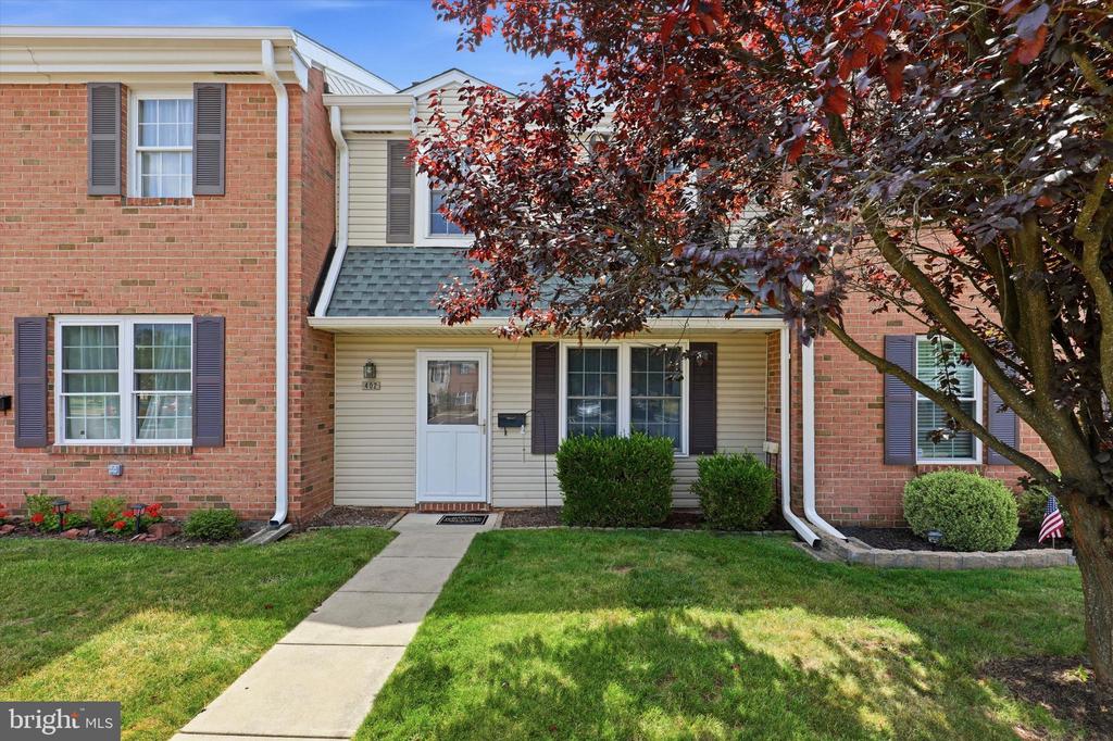 402 CENTENNIAL COURT
