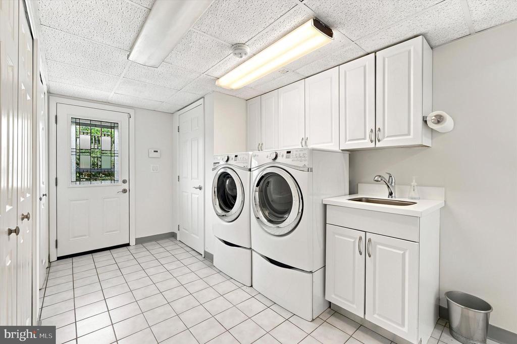 1411 SANDWOOD ROAD