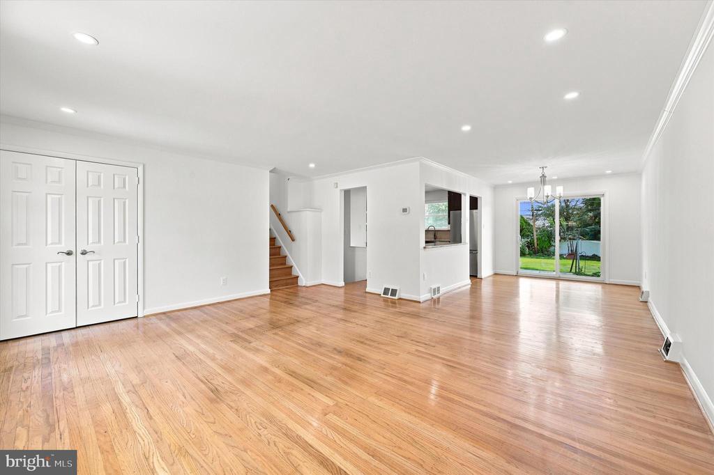1411 SANDWOOD ROAD