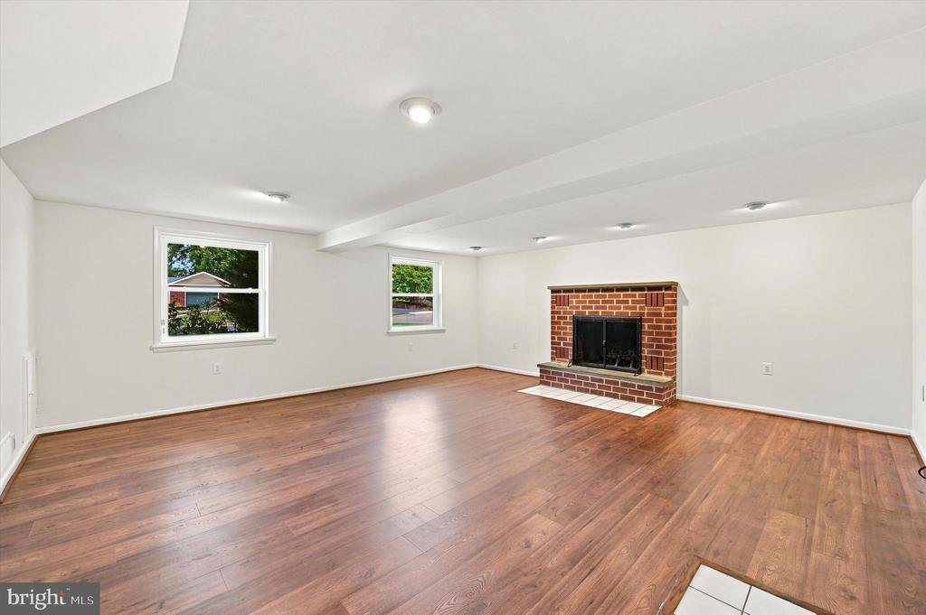 1411 SANDWOOD ROAD