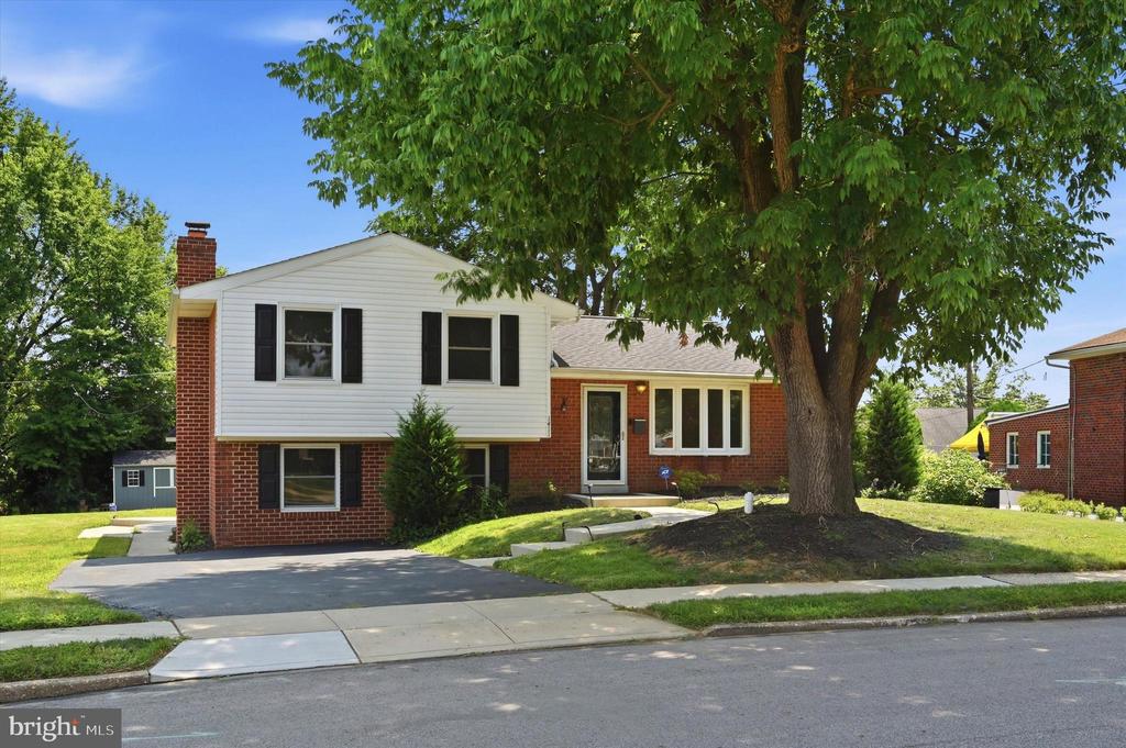 1411 SANDWOOD ROAD