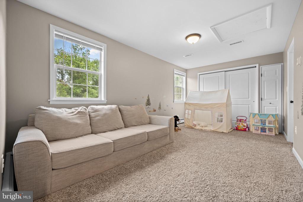 2148 PHEASANT HILL ROAD