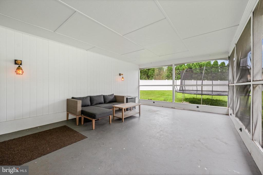 2148 PHEASANT HILL ROAD