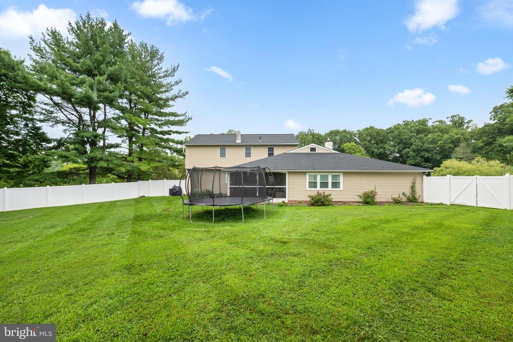 2148 PHEASANT HILL ROAD