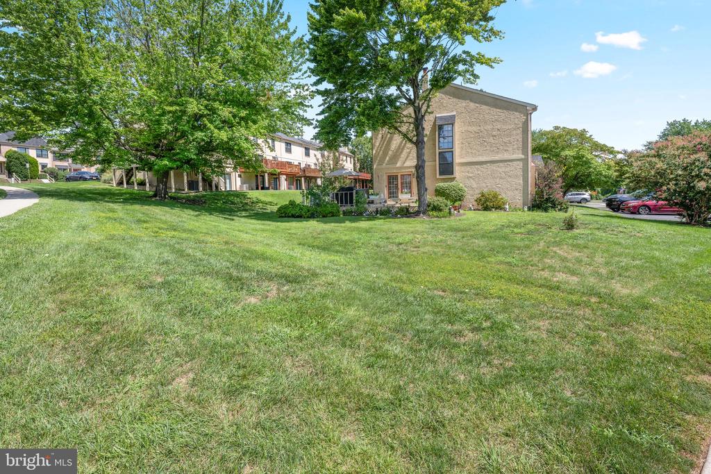 555 CANTERBURY ROAD