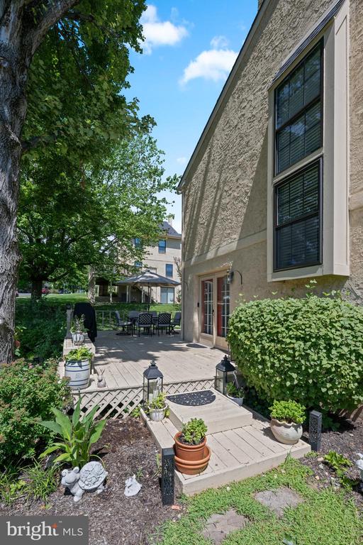 555 CANTERBURY ROAD