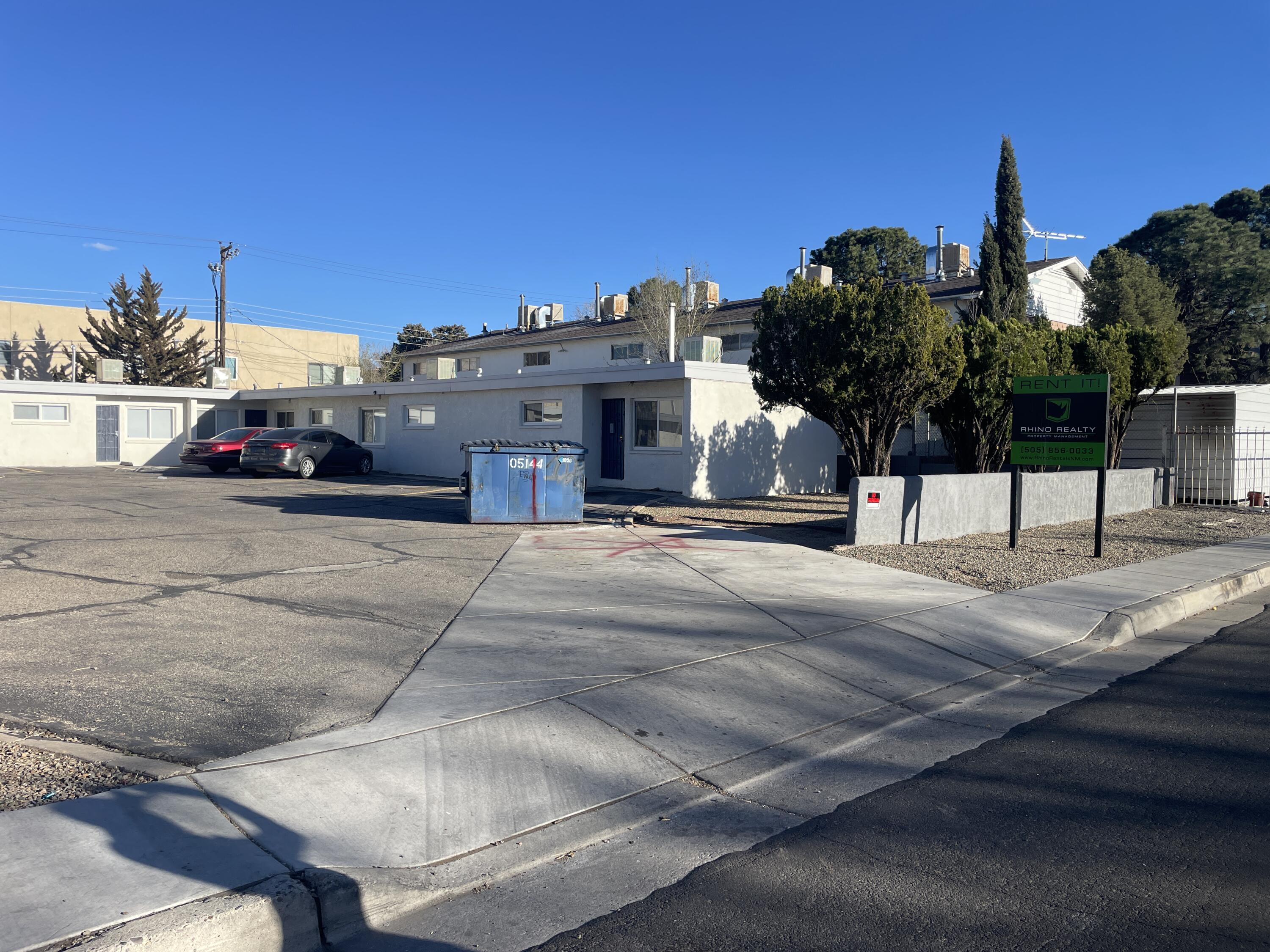 1028 Alvarado Drive SE