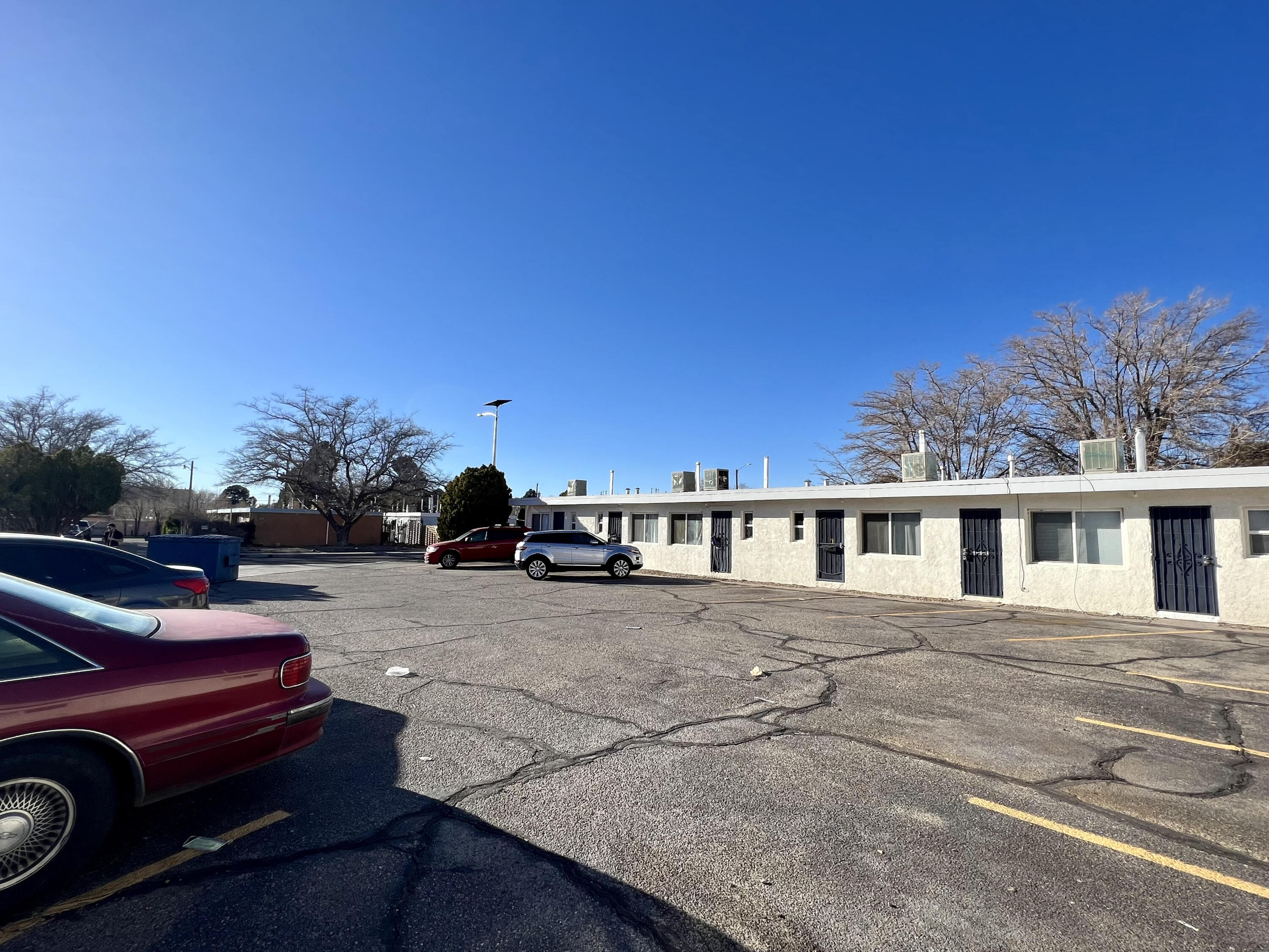 1028 Alvarado Drive SE