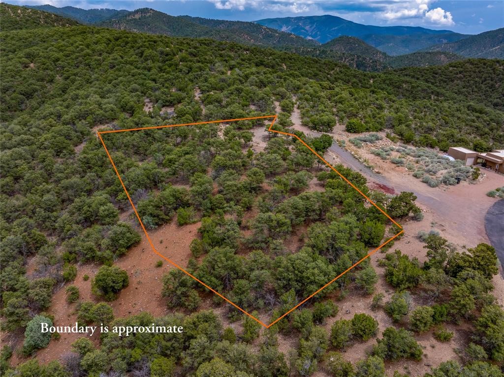 2505 Camino Sarita