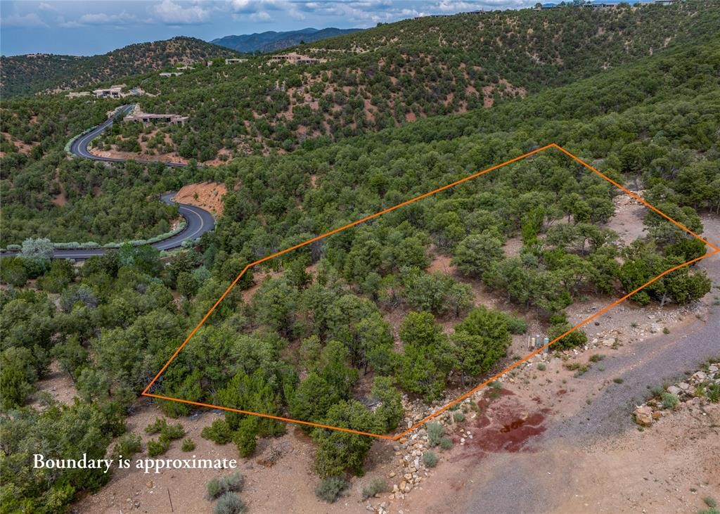 2505 Camino Sarita