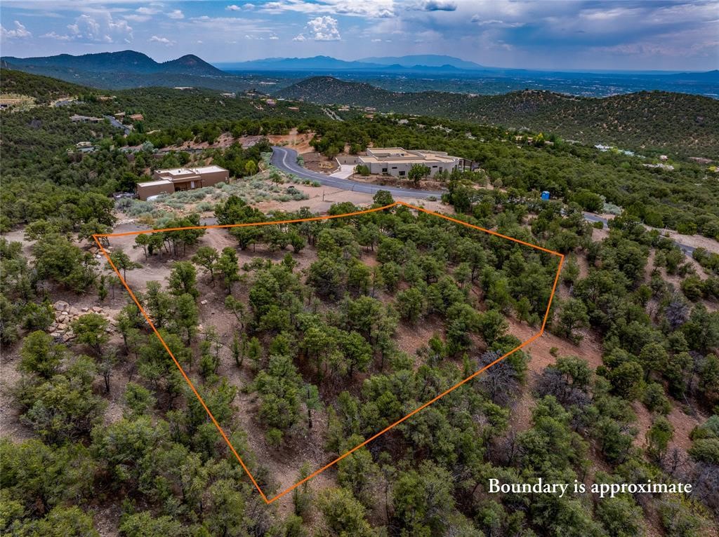 2505 Camino Sarita