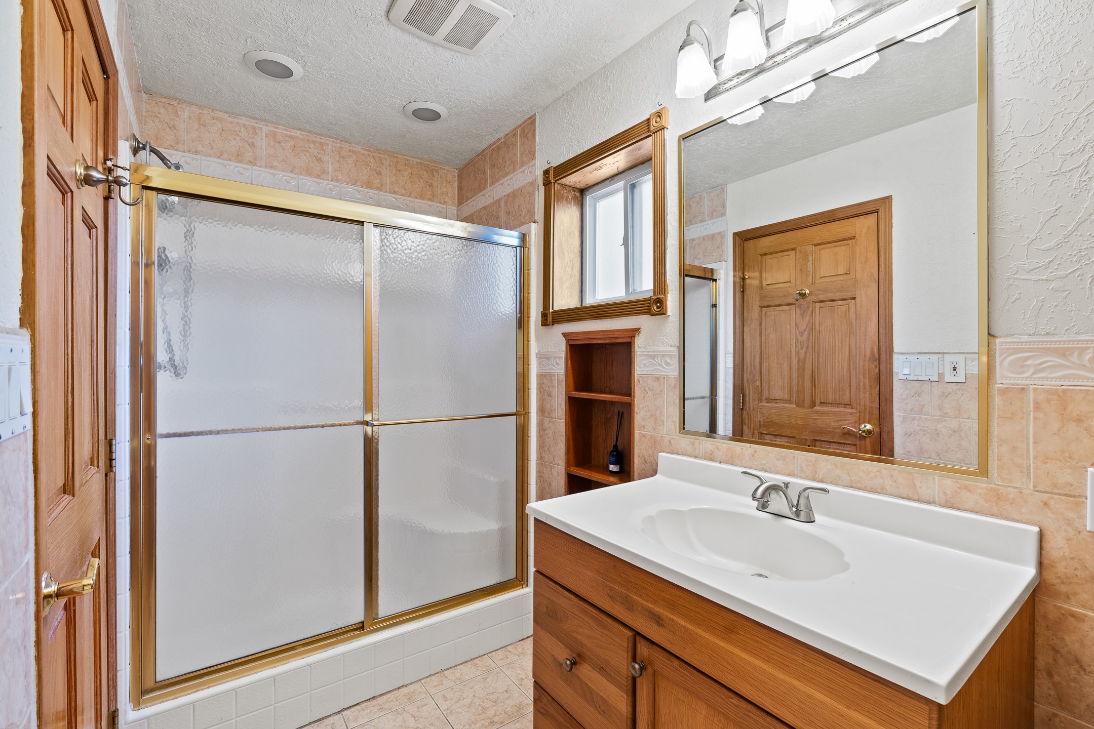 1024 CAMINO VISTA AURORA
