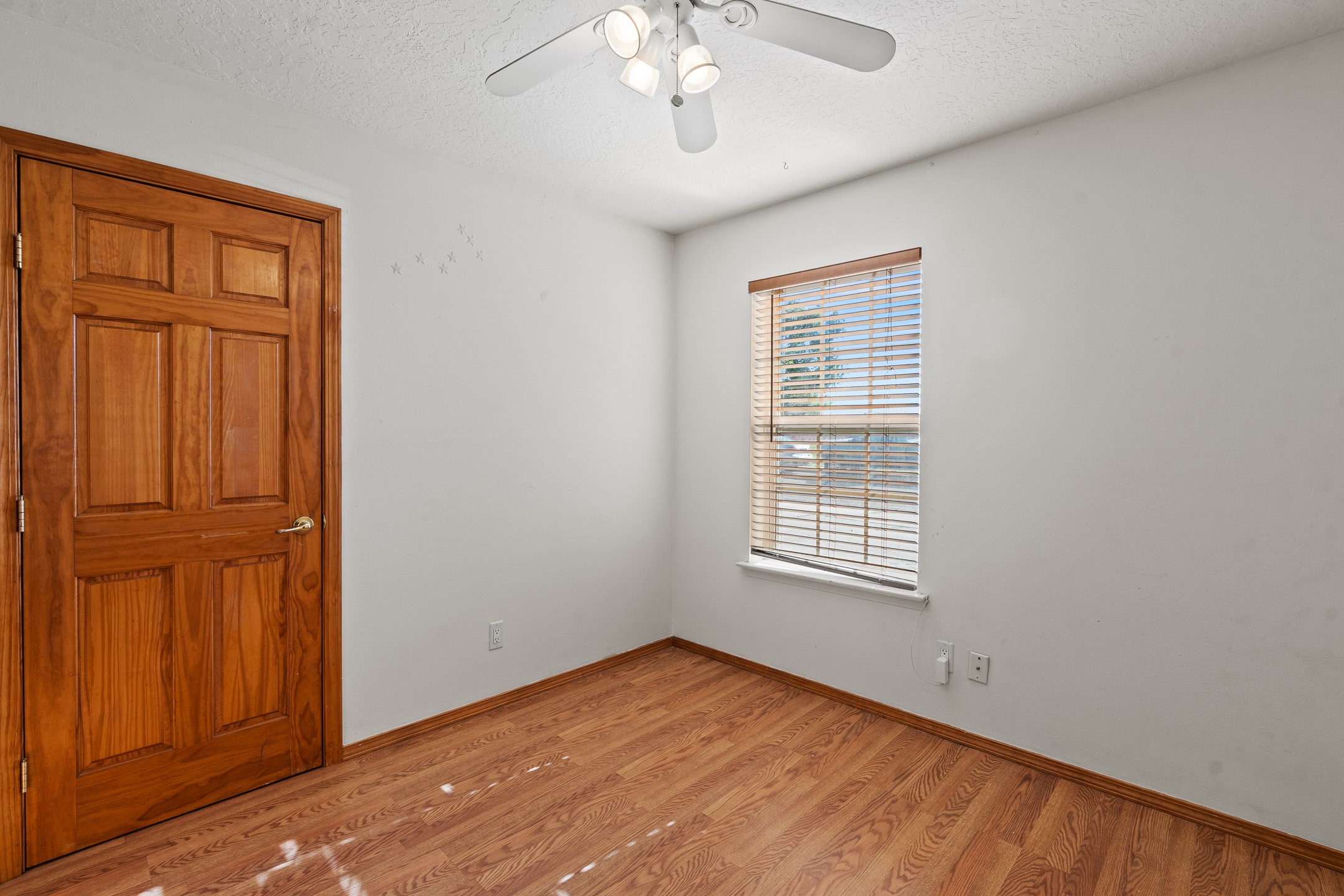 1024 CAMINO VISTA AURORA