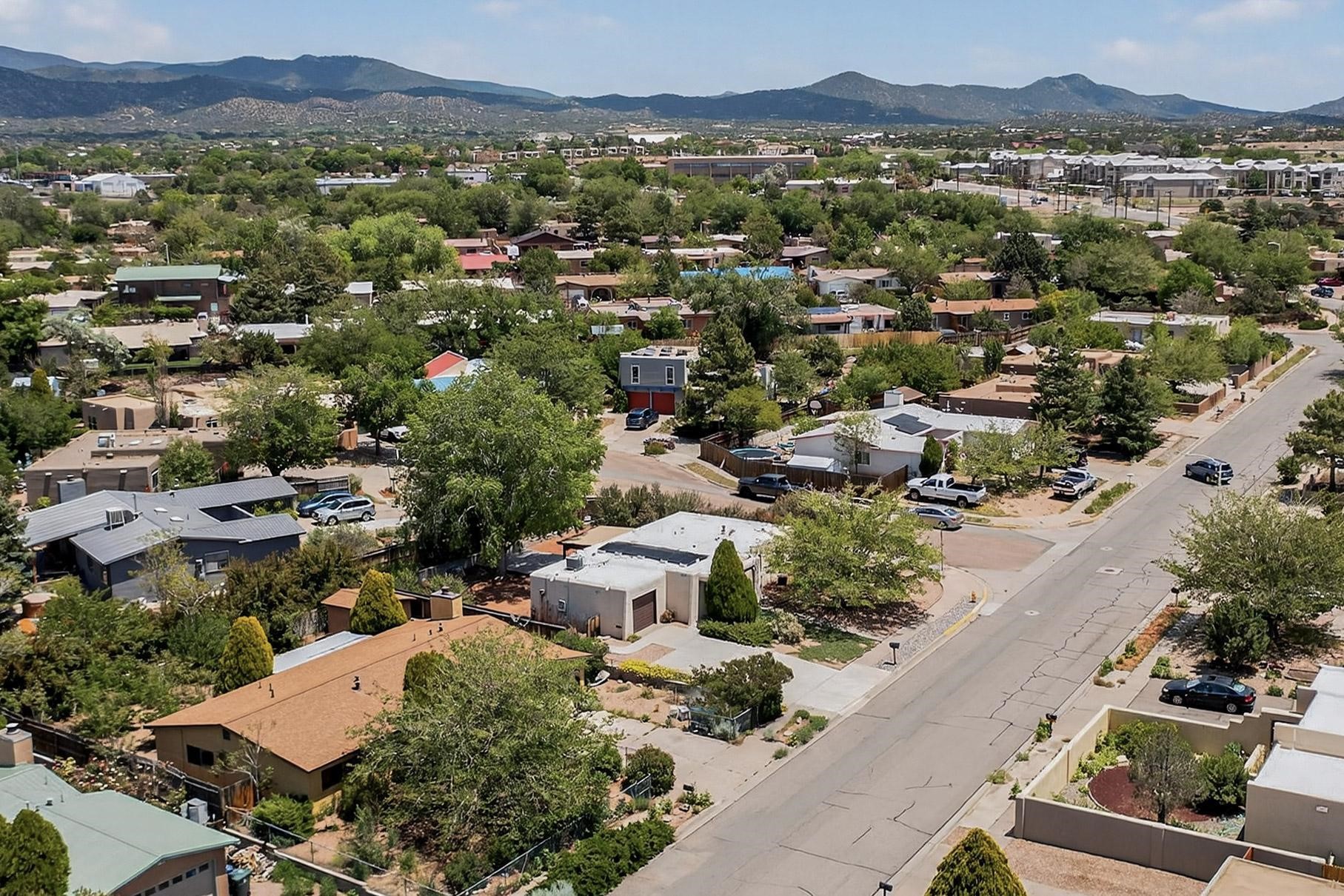 2454 Camino Capitan