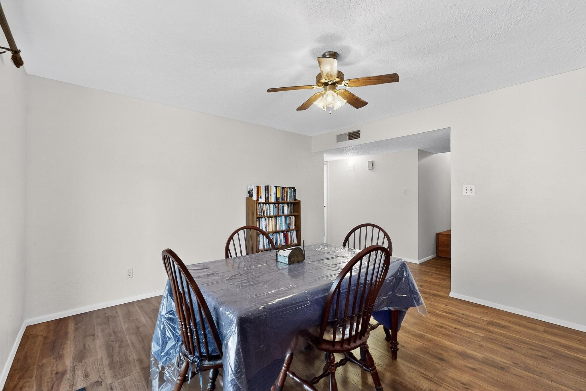 2454 Camino Capitan