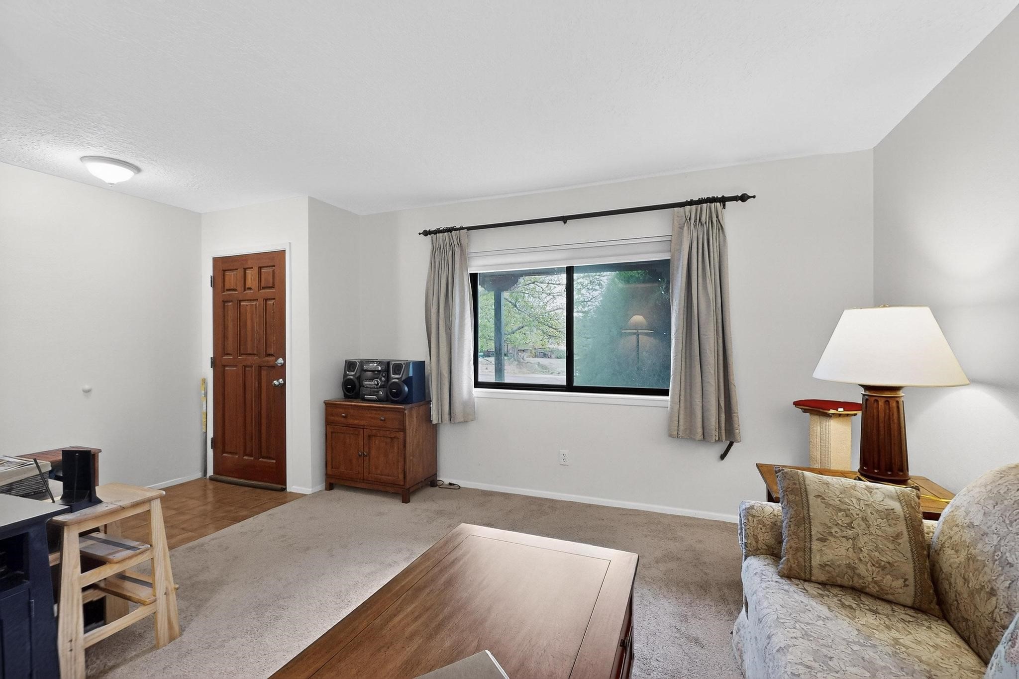 2454 Camino Capitan