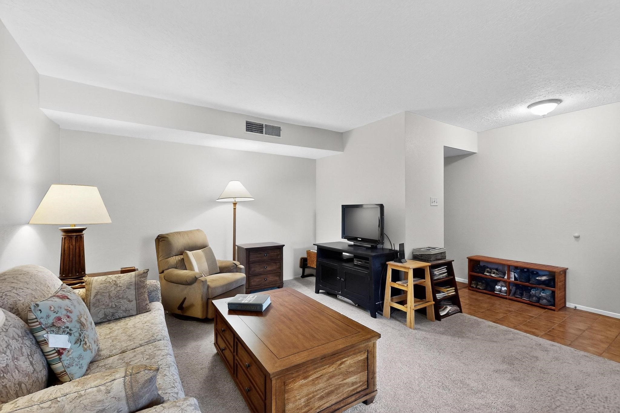 2454 Camino Capitan