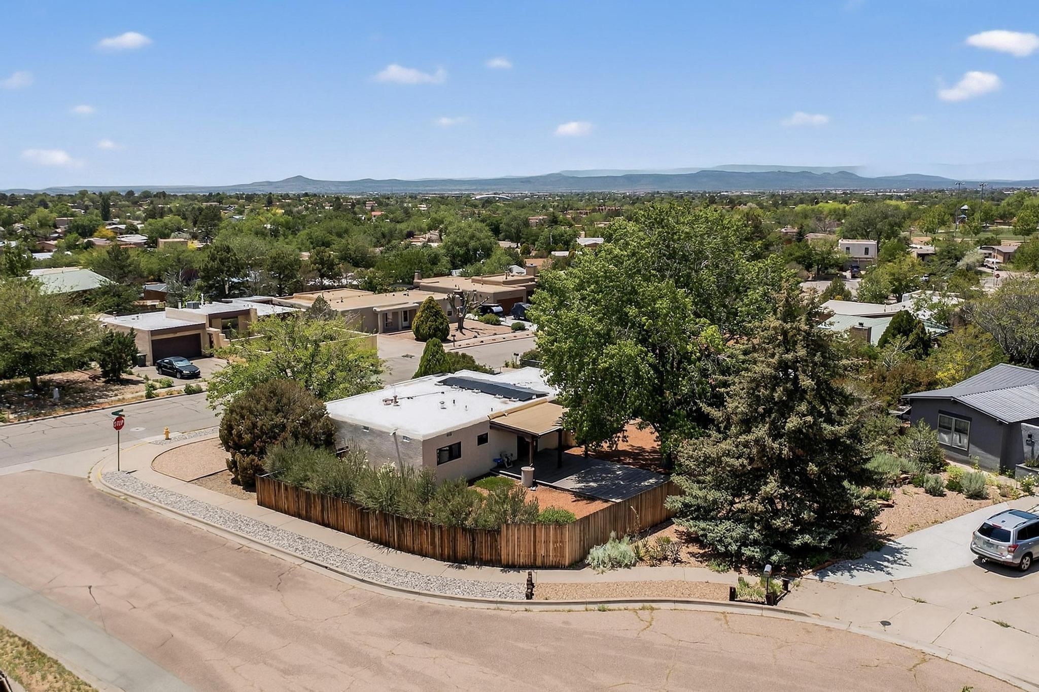 2454 Camino Capitan