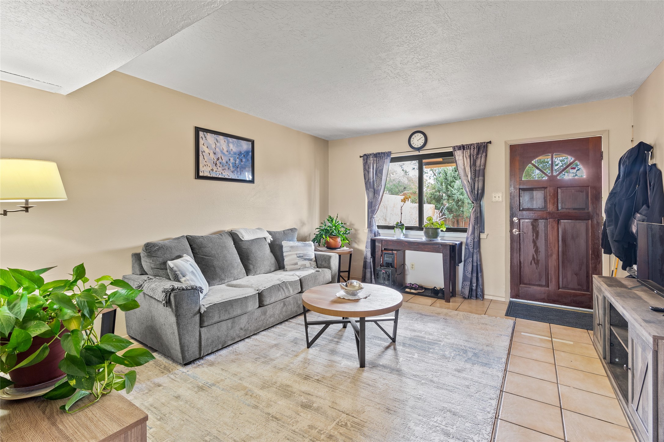 2711 Plazuela Serena