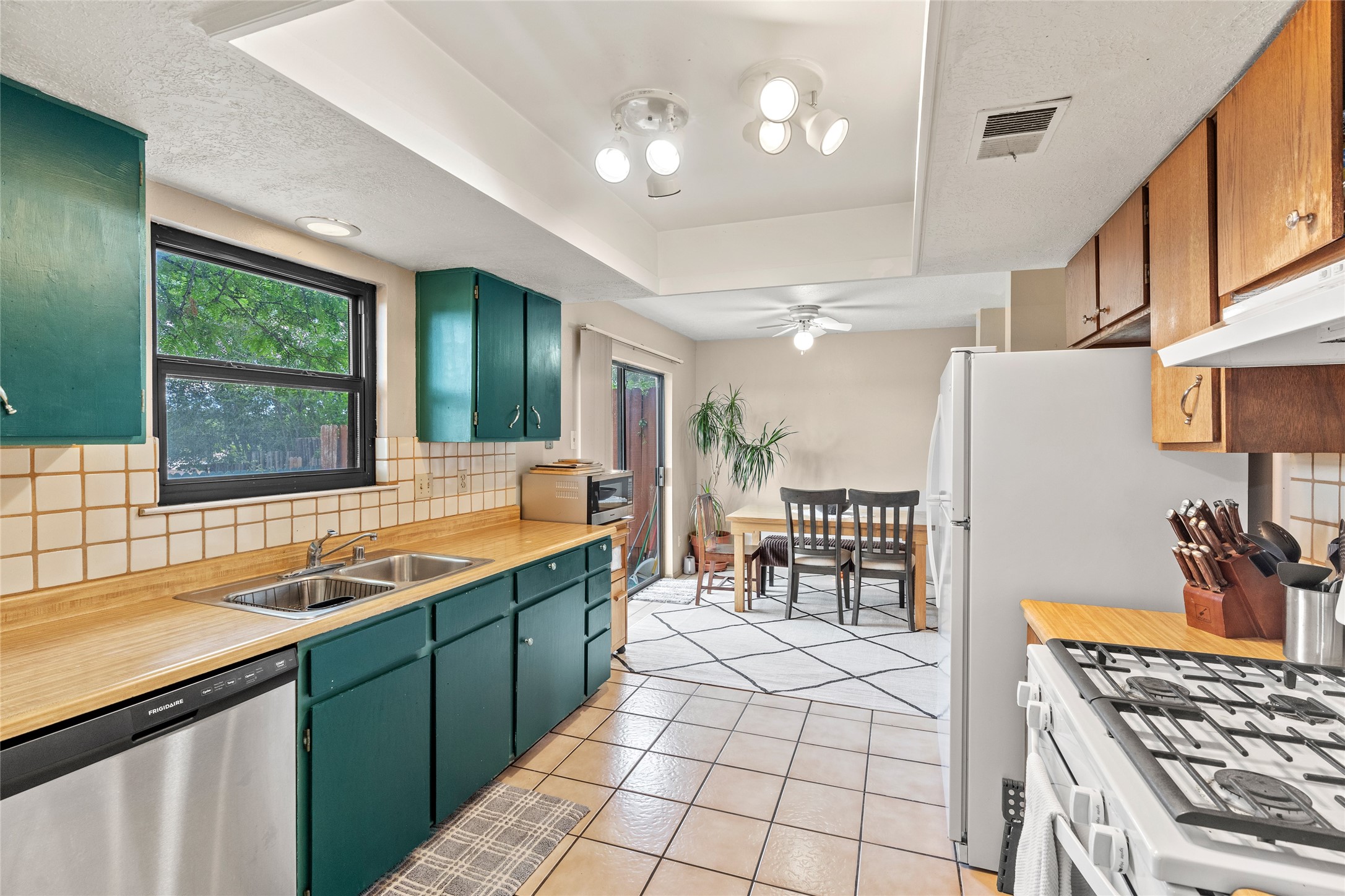 2711 Plazuela Serena