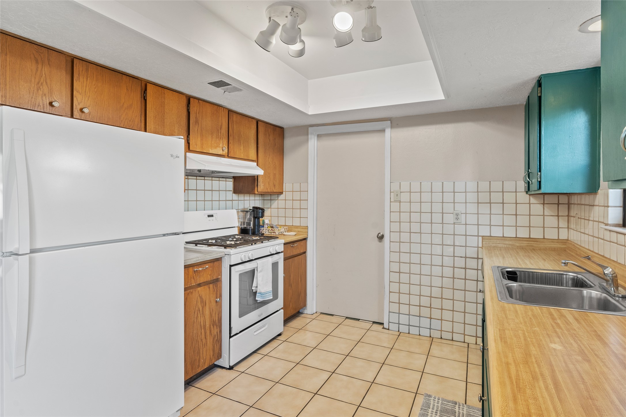 2711 Plazuela Serena