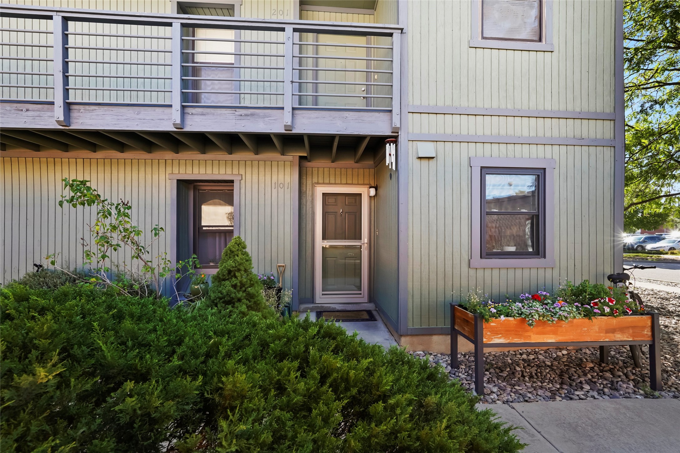 1300 Iris Street 101